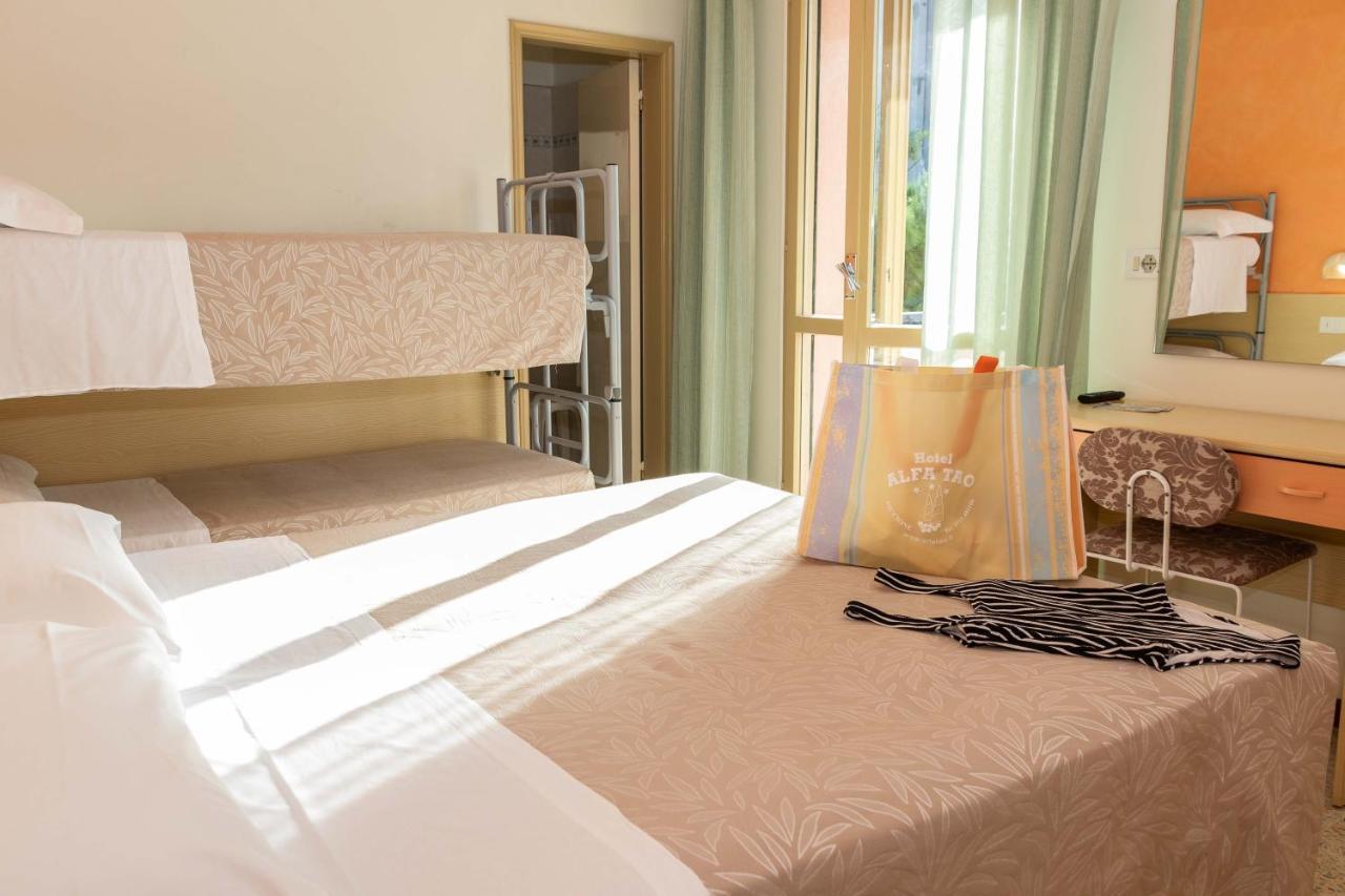 Hotel Alfa Tao Riccione Bagian luar foto