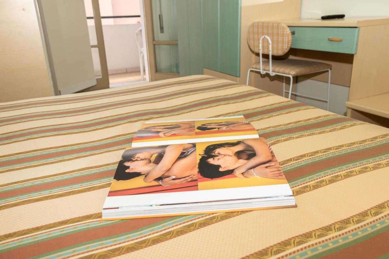 Hotel Alfa Tao Riccione Bagian luar foto
